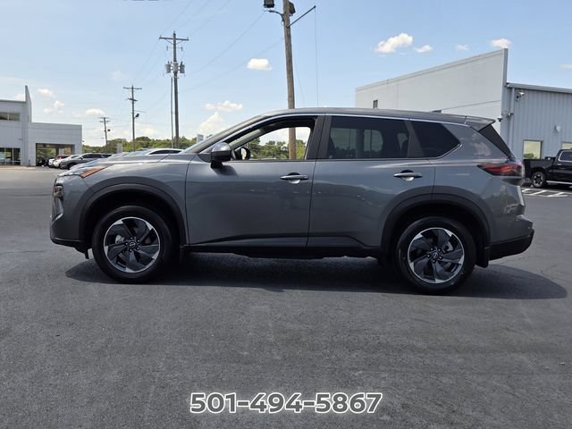 Used 2026 Nissan Rogue SV FWD image 2