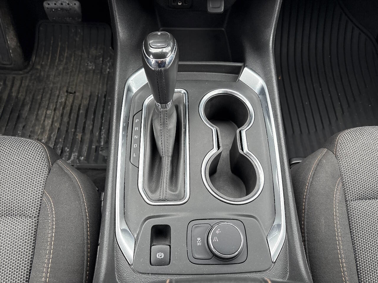 Used 2019 Chevrolet Traverse LT FWD image 15