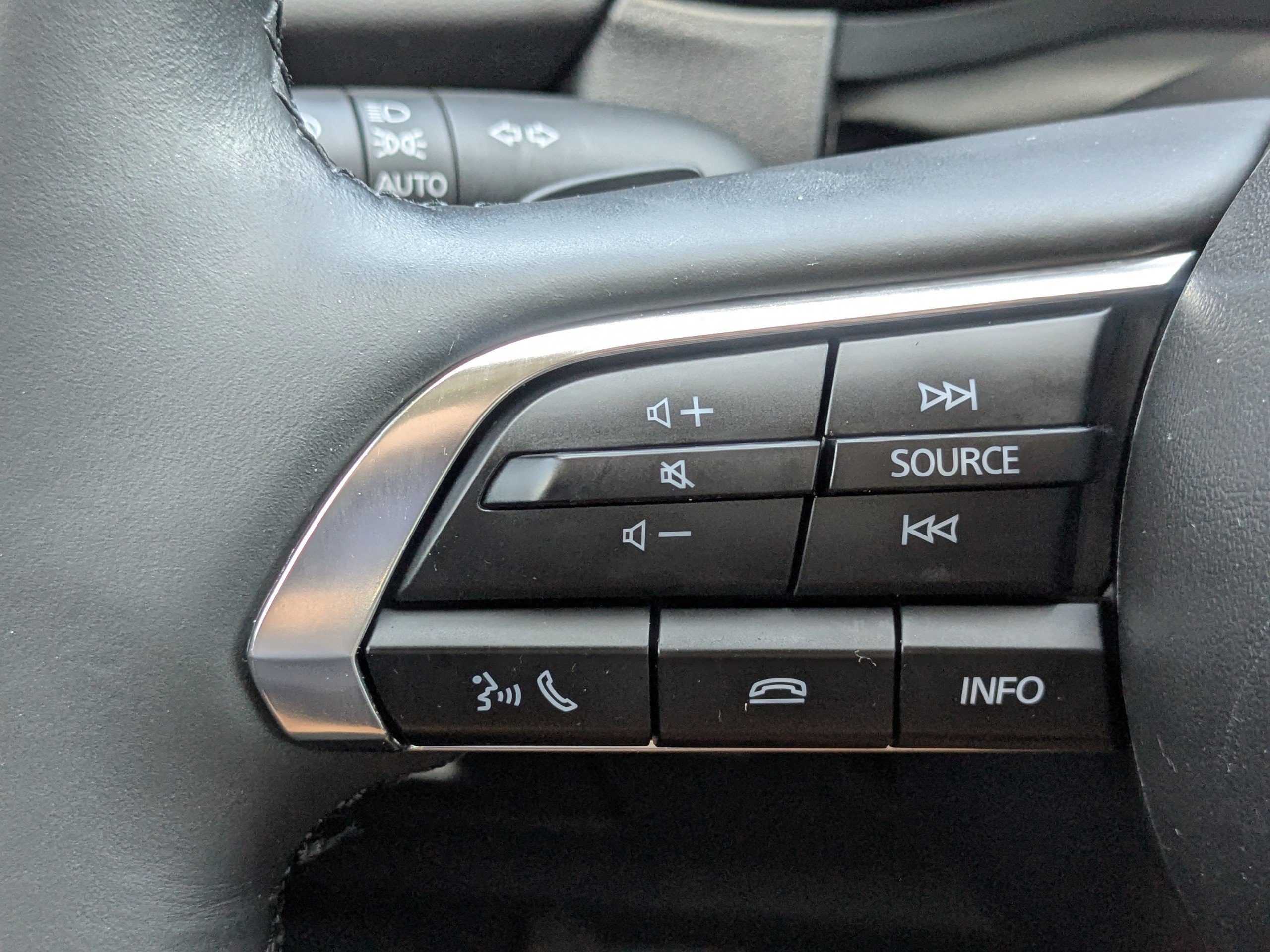 Used 2024 MAZDA CX-30 AWD 2.5 S w/ Premium Package image 31