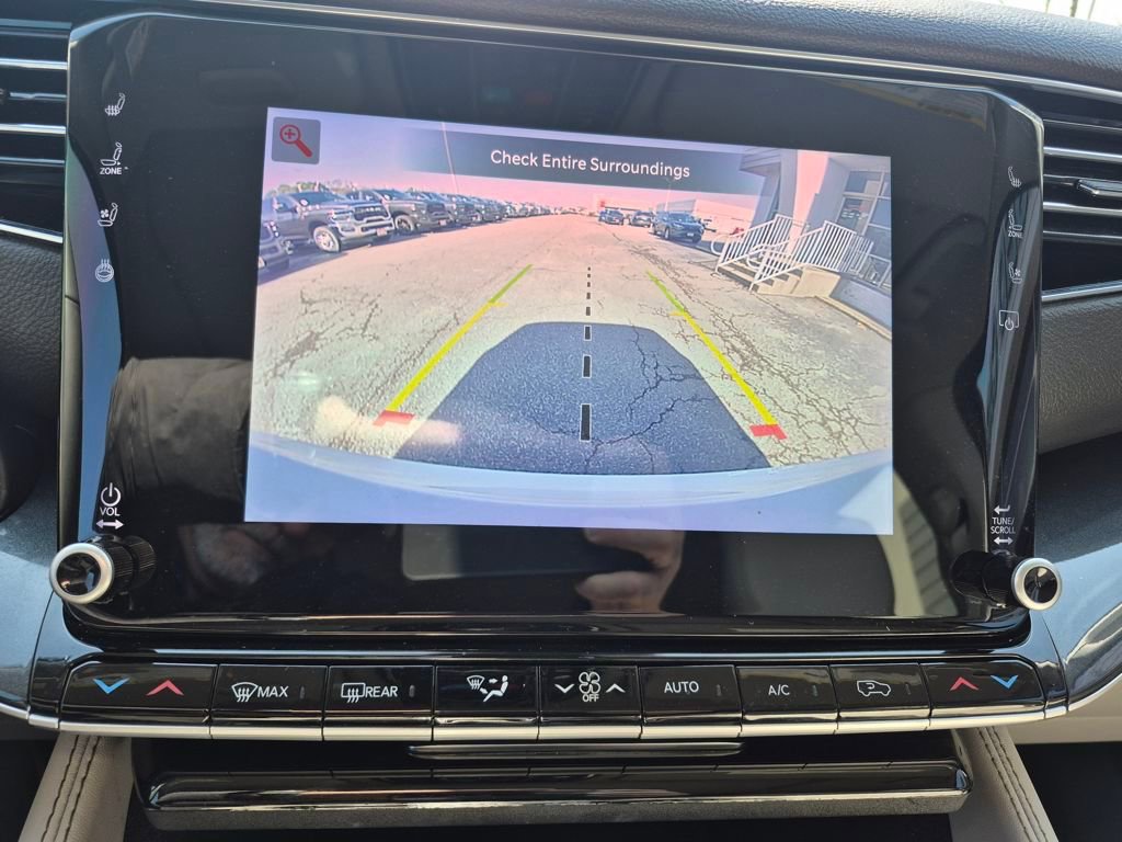 Used 2023 Jeep Wagoneer 2WD w/ Premium Group I image 22