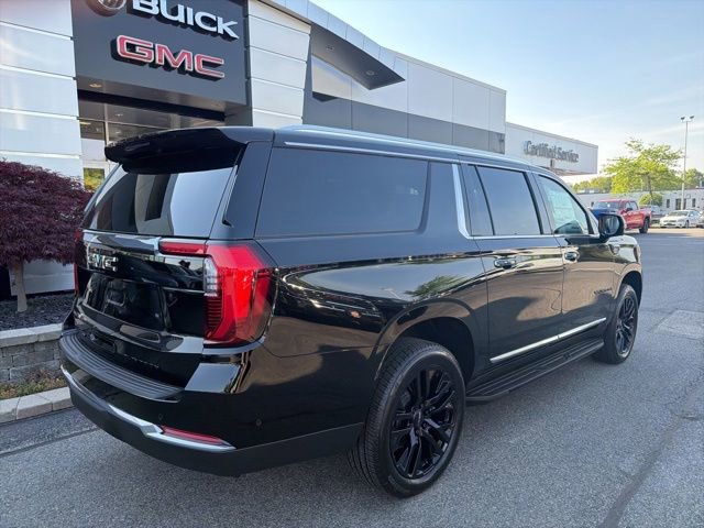 New 2026 GMC Yukon XL Elevation w/ LPO, Elevation Black Package AWD/4WD image 2