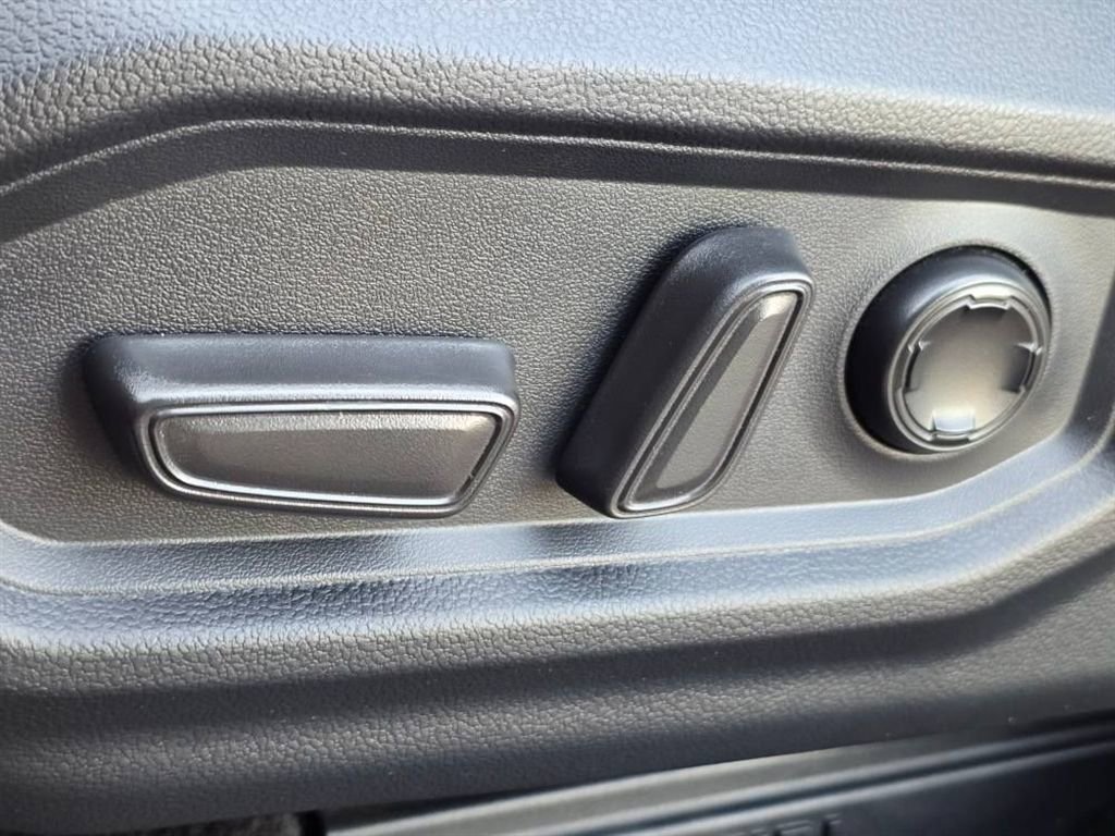 Used 2023 Toyota Sequoia Platinum AWD/4WD image 24