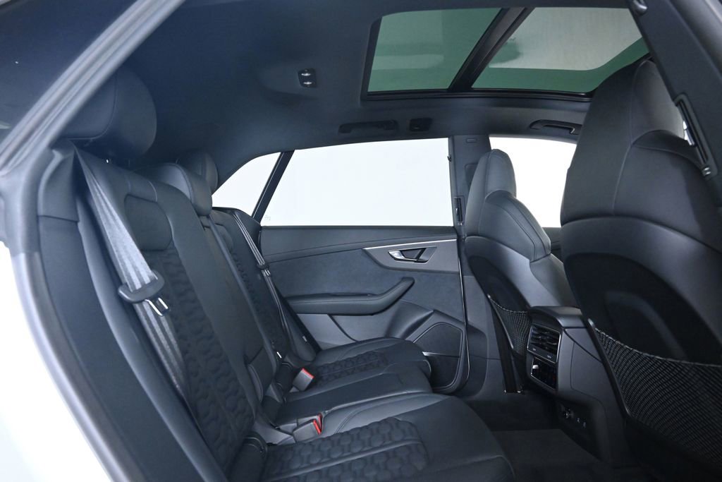 New 2025 Audi RS Q8 performance image 16
