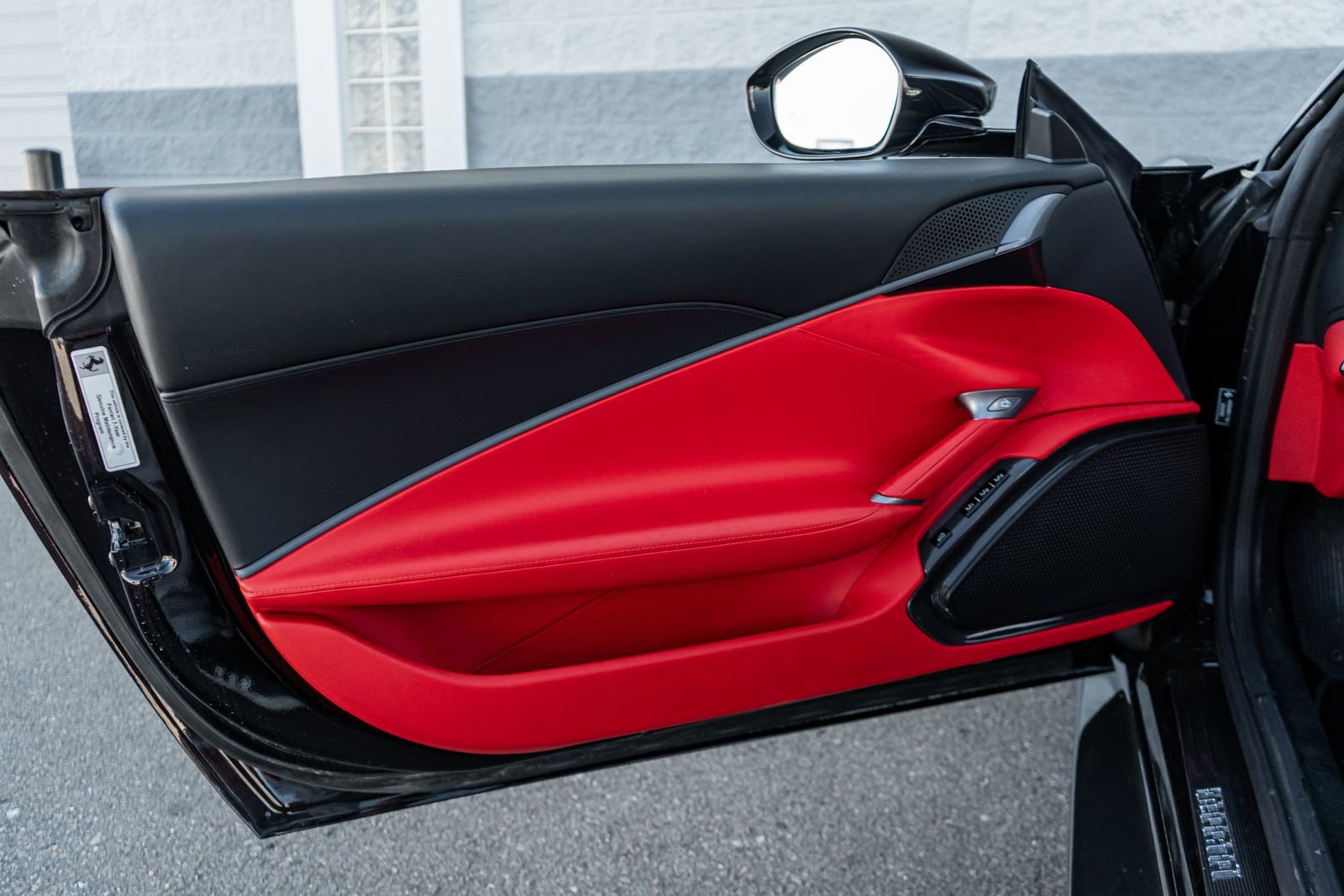 Used 2024 Ferrari Roma Spider image 24