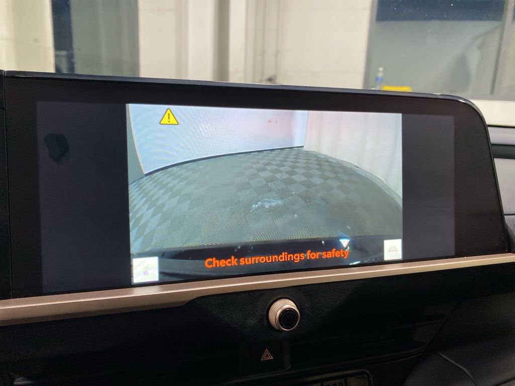 Used 2023 Toyota Crown XLE image 14