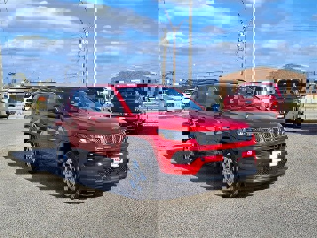 Certified 2024 Jeep Compass Latitude w/ Convenience Group image 23