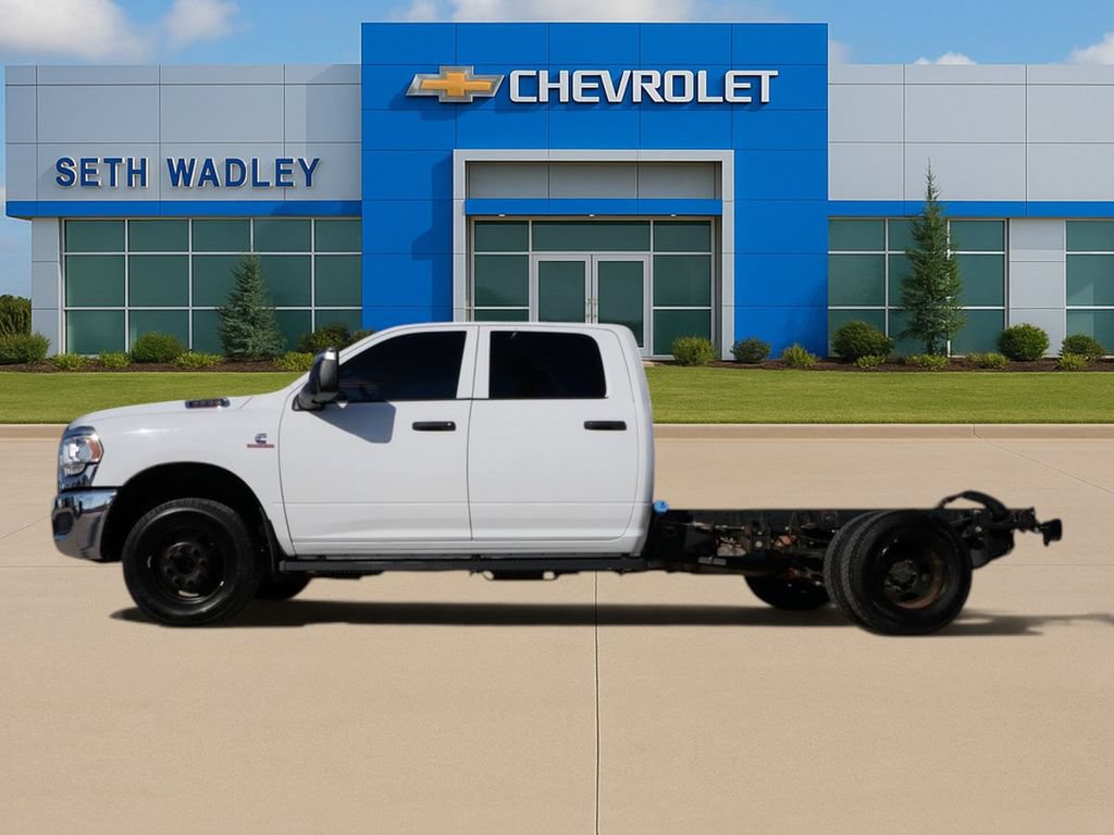 Used 2023 RAM 3500 Tradesman w/ Chrome Appearance Group AWD/4WD image 46