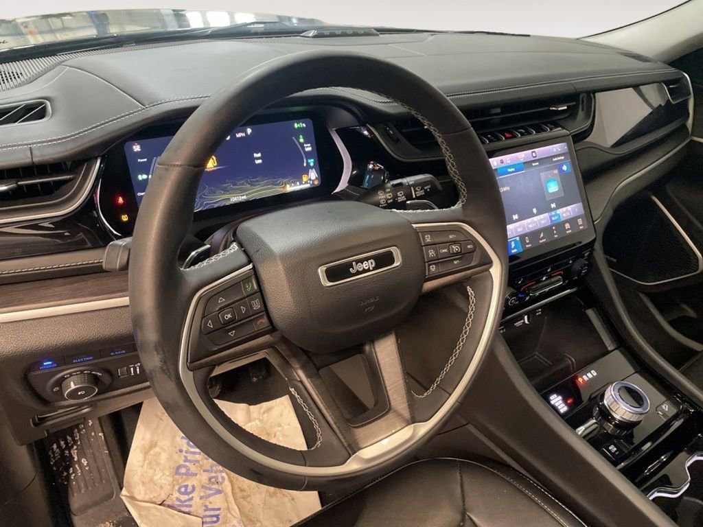 Used 2022 Jeep Grand Cherokee Limited 4xe image 20