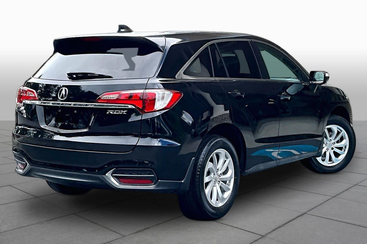 Used 2017 Acura RDX w/ Tech & AcuraWatch Plus Pack FWD image 13
