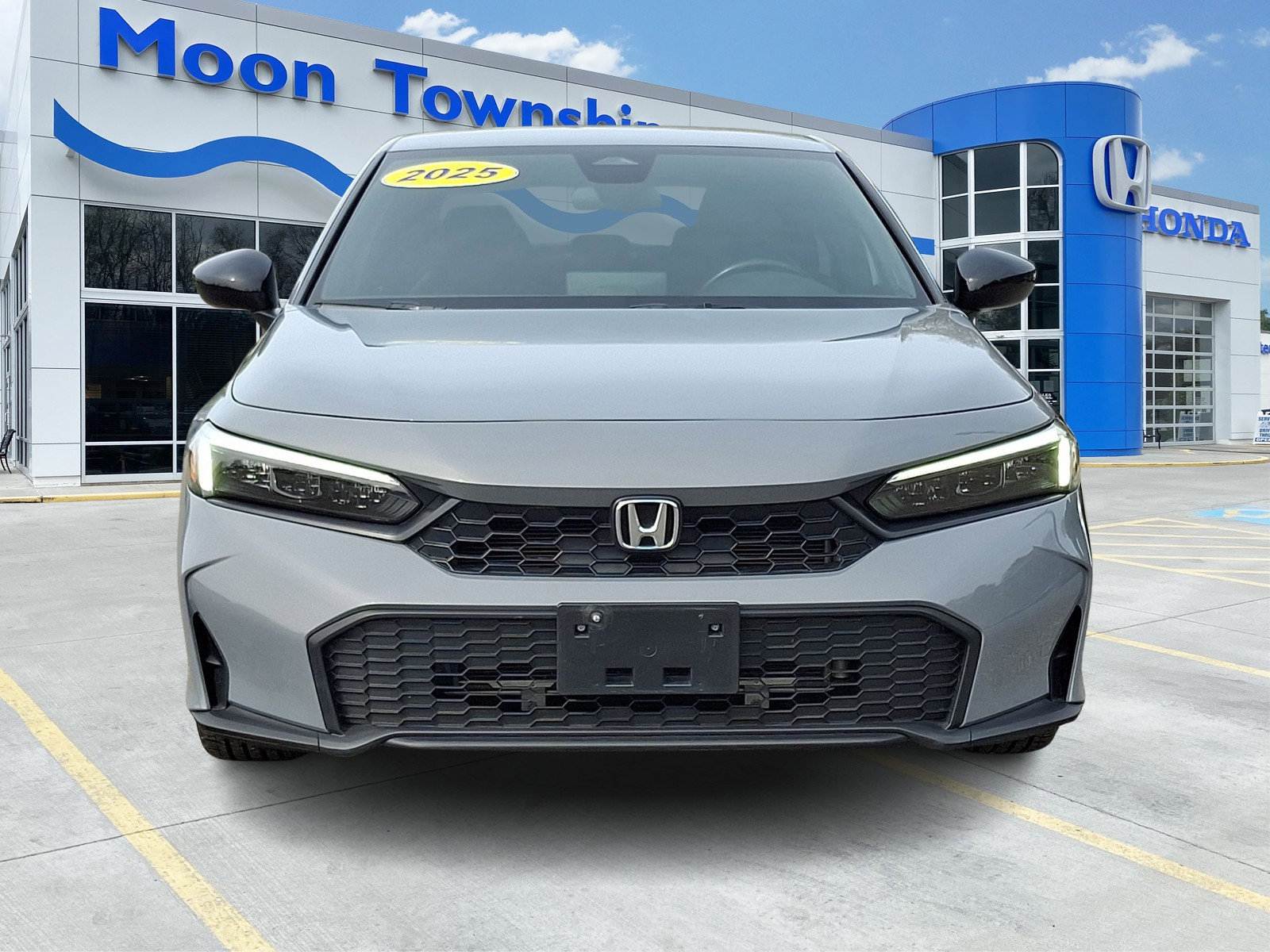 Used 2025 Honda Civic Sport image 2