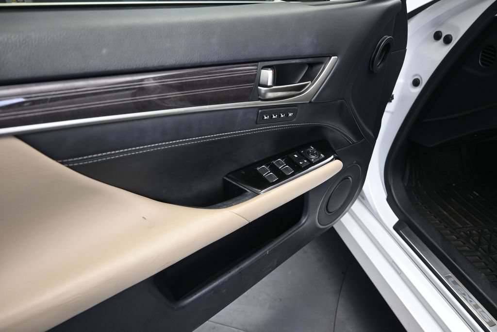 Used 2017 Lexus GS 350 w/ Preferred Accessory Package RWD image 11