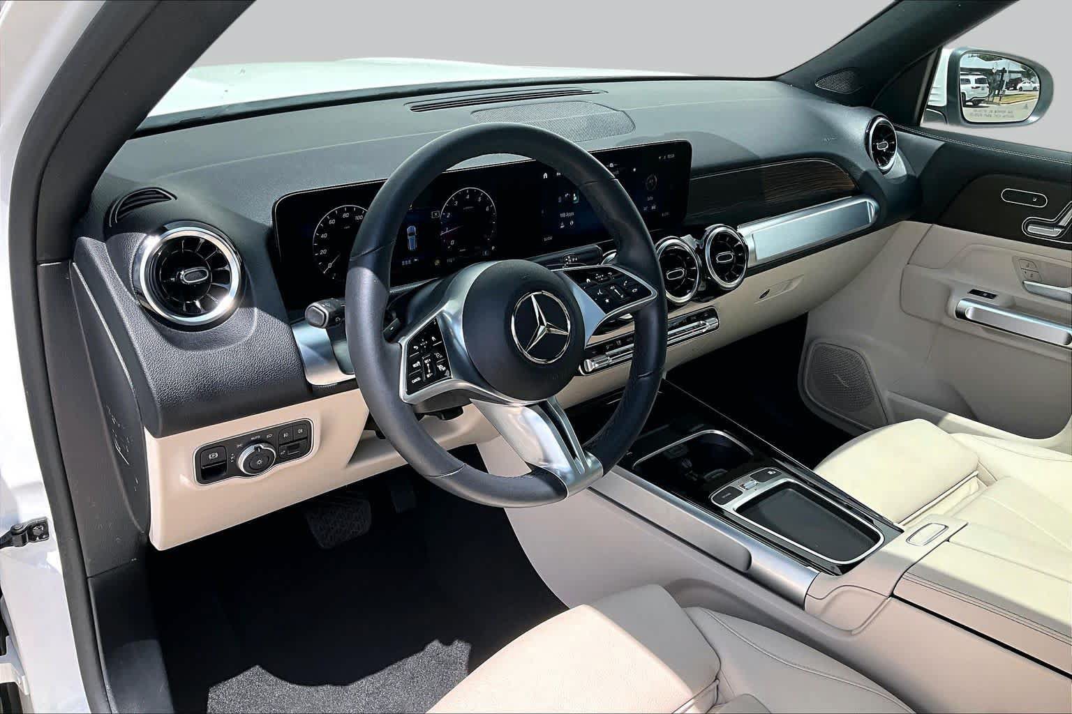 Used 2025 Mercedes-Benz GLB 250 image 18