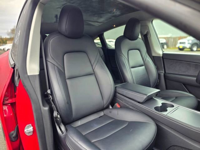 Used 2021 Tesla Model Y Long Range image 25