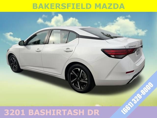 Used 2024 Nissan Sentra SV image 3