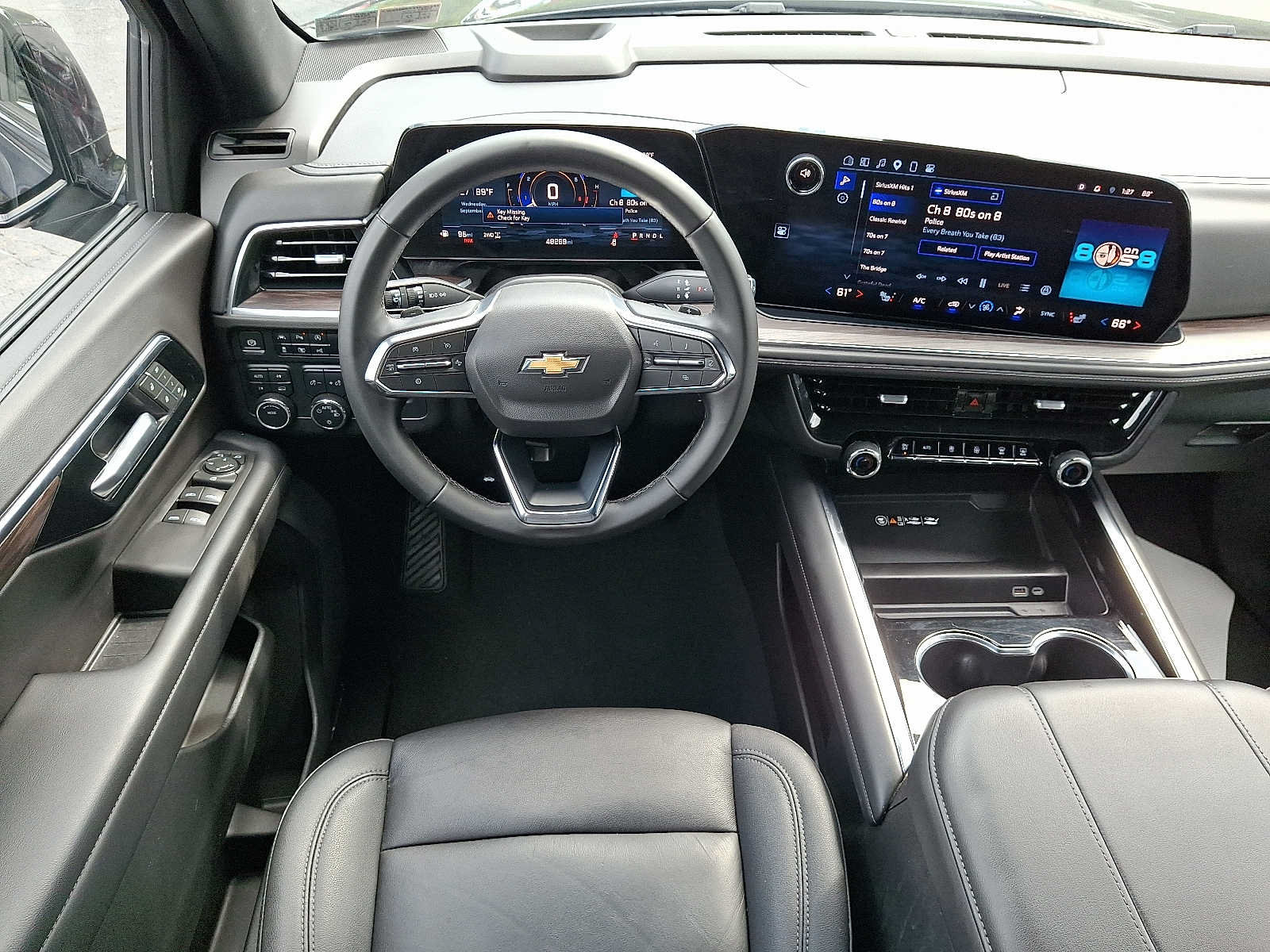 Used 2025 Chevrolet Tahoe LT AWD/4WD image 11