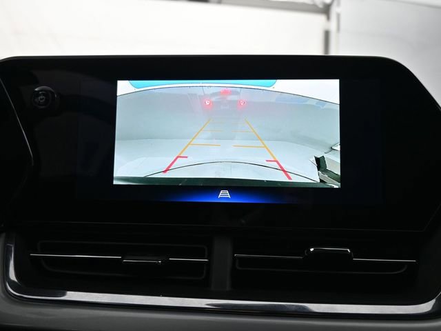 Used 2025 Chevrolet Trax LT w/ LT Convenience Package image 18