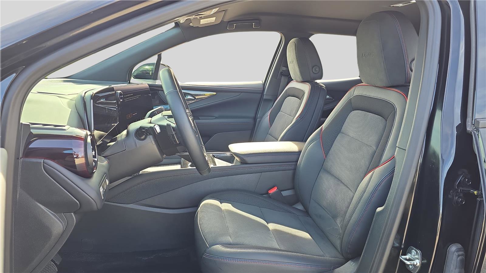 Used 2025 Chevrolet Blazer EV RS image 11