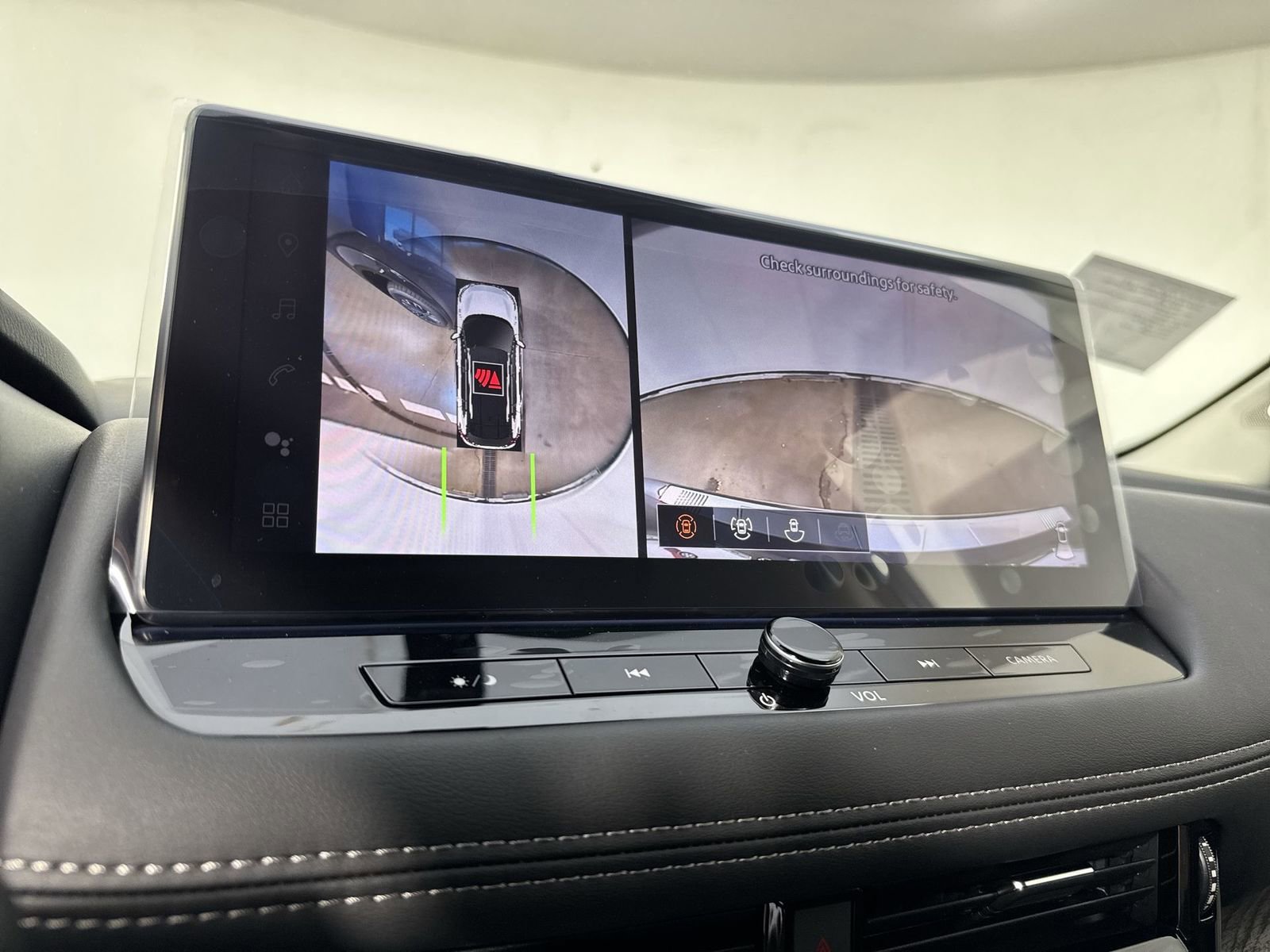 New 2026 Nissan Rogue Platinum w/ Platinum Premium Package image 9