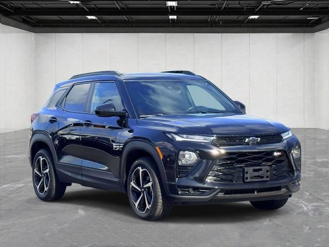 Used 2023 Chevrolet TrailBlazer RS w/ Sun and Liftgate Package AWD/4WD image 3