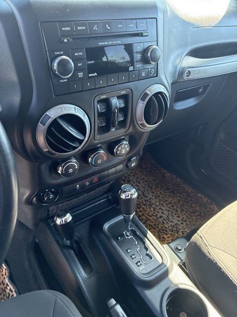 Used 2017 Jeep Wrangler Unlimited Sport w/ Quick Order Package 24S AWD/4WD image 12