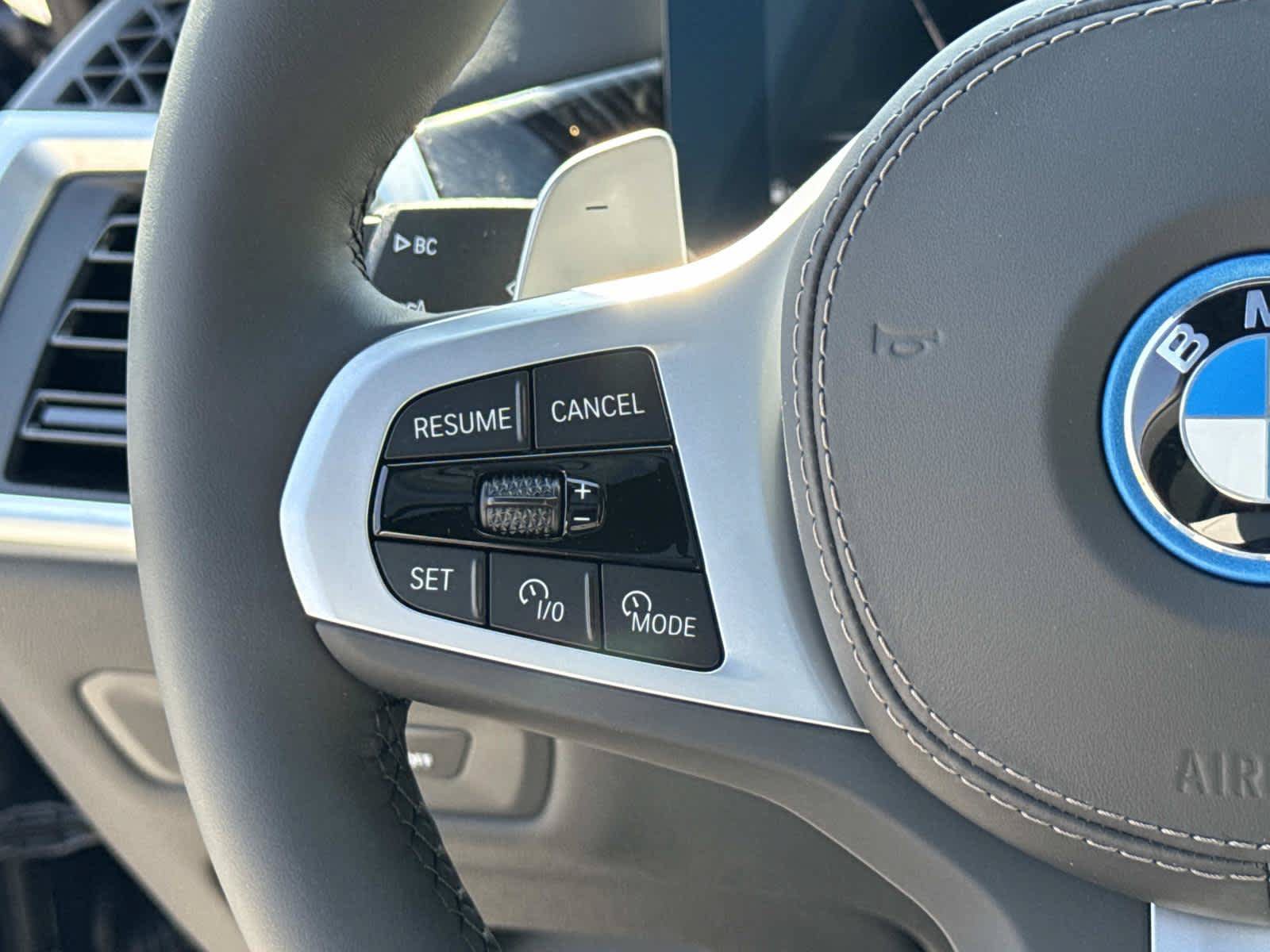 New 2026 BMW X5 xDrive50e w/ M Sport Package AWD/4WD image 22
