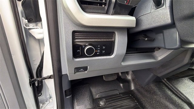 Used 2024 Ford F350 XL image 31