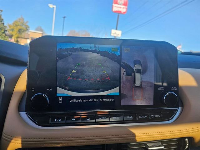 Used 2023 Nissan Rogue Platinum w/ Platinum Premium Package image 30