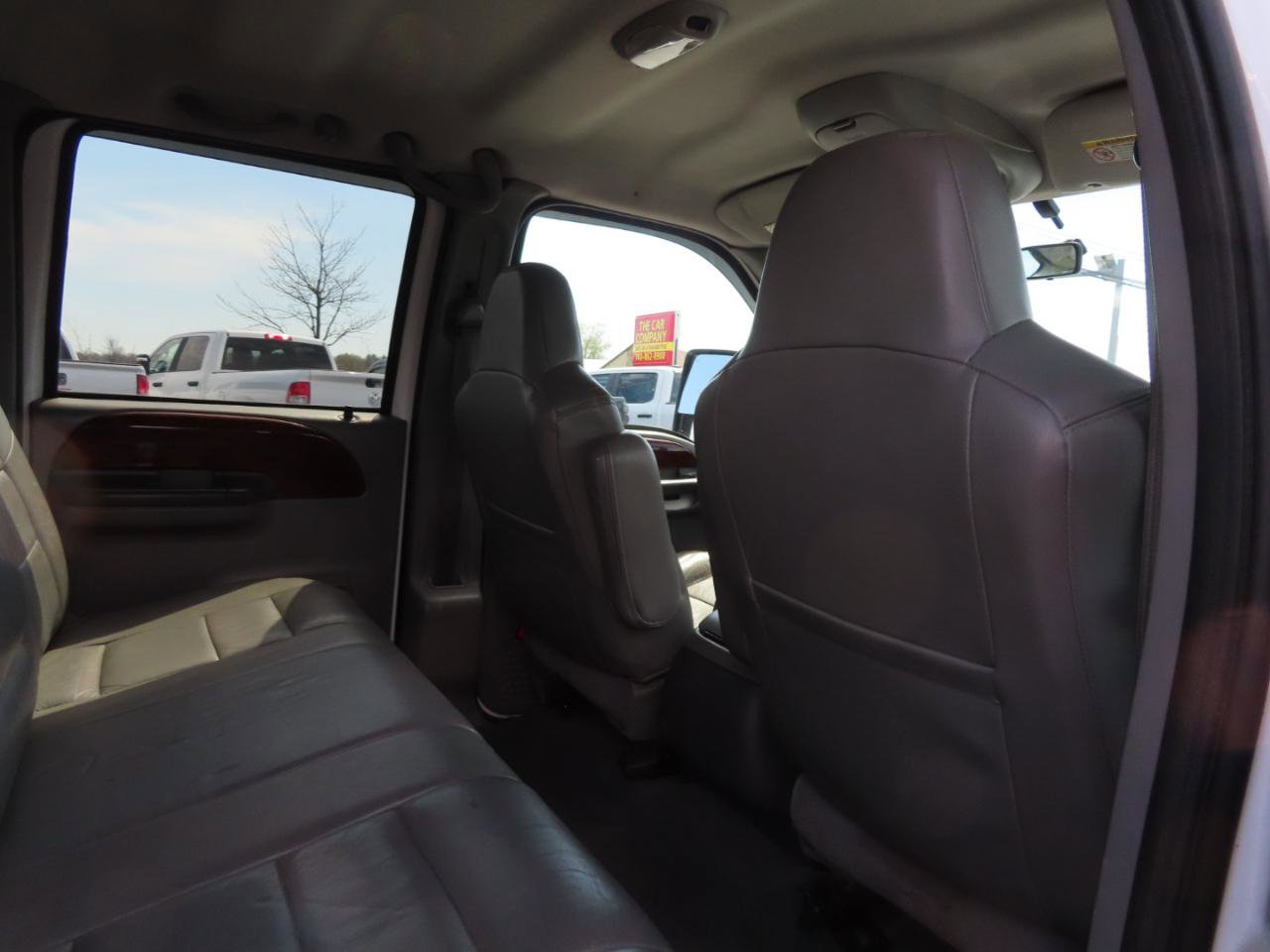 Used 2003 Ford F350 Lariat image 48