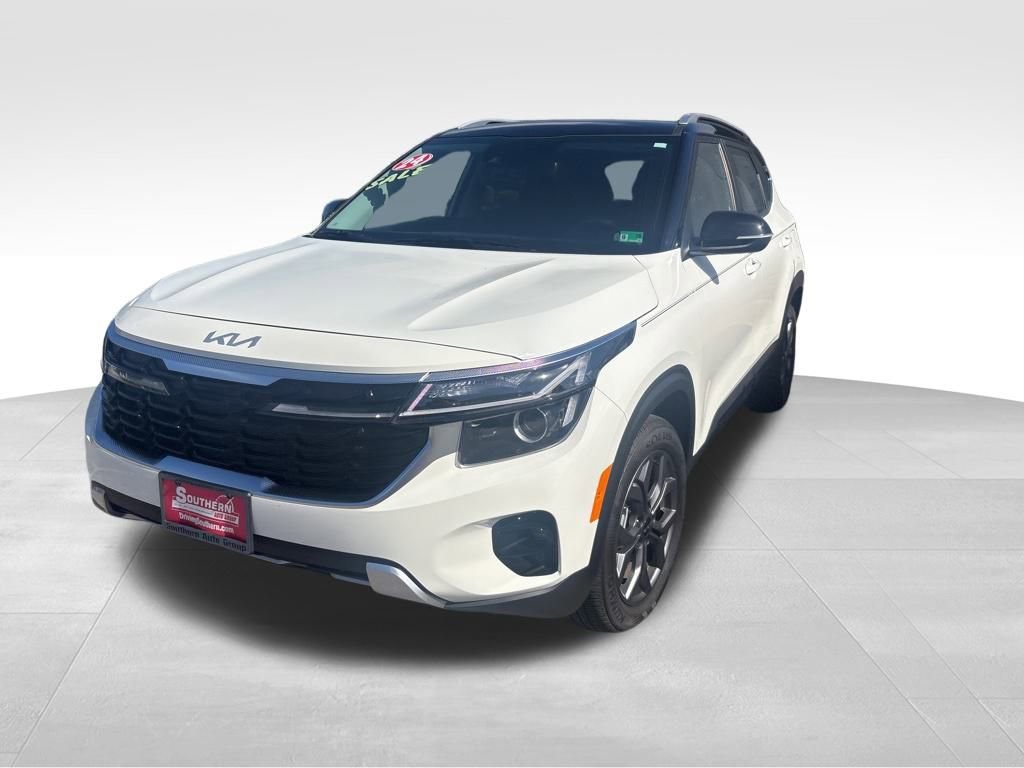 Used 2024 Kia Seltos S image 2