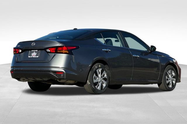 New 2025 Nissan Altima 2.5 S image 4