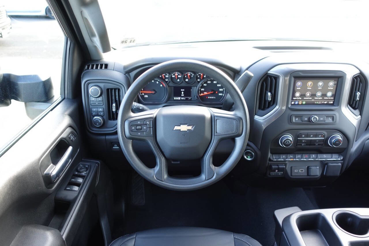 Used 2025 Chevrolet Silverado 2500 Custom w/ Custom Value Package image 36