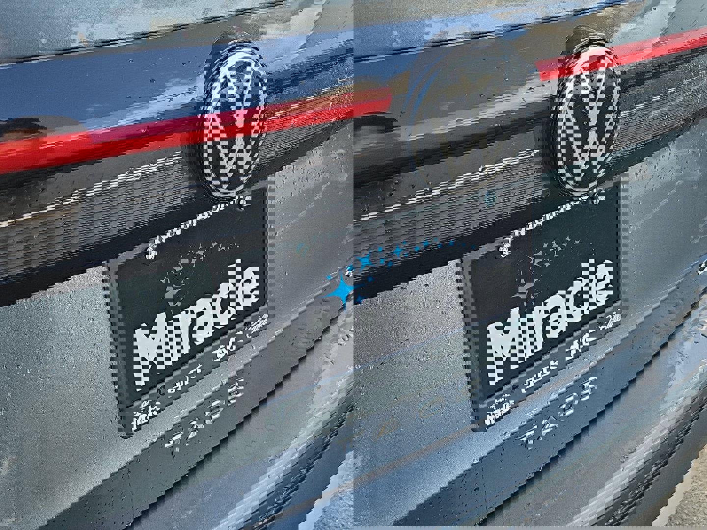 Used 2025 Volkswagen Taos SEL image 30