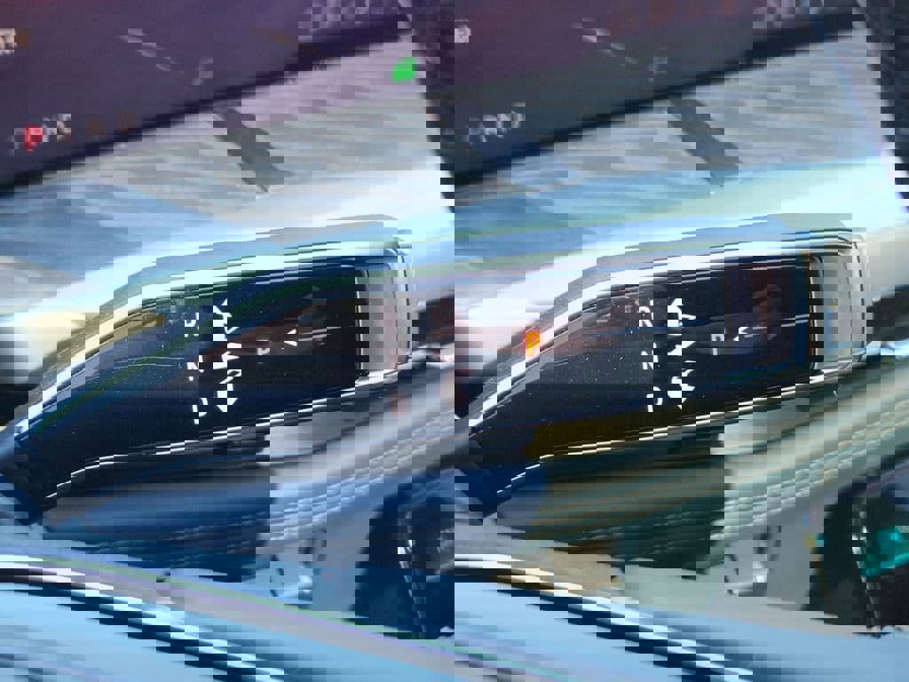 New 2025 Cadillac Escalade IQ Luxury 2 AWD/4WD image 14