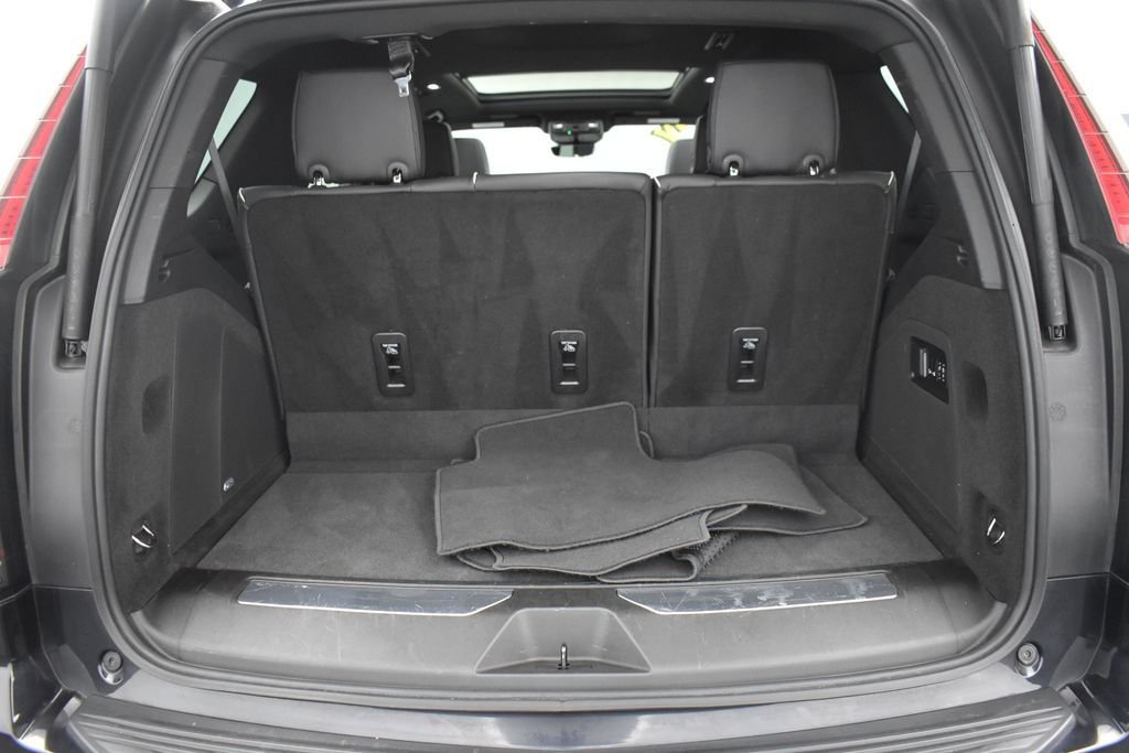 Used 2022 Cadillac Escalade Sport w/ Touring Package AWD/4WD image 9