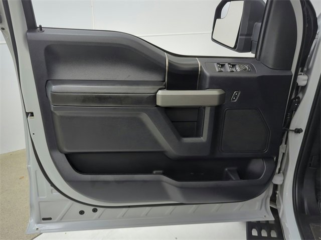 Used 2017 Ford F150 Raptor w/ Equipment Group 801A Mid image 38