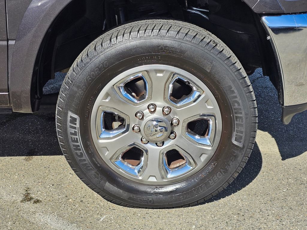 Used 2014 RAM 2500 Laramie w/ Convenience Group AWD/4WD image 10