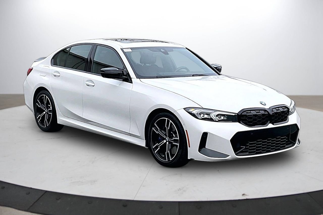 Used 2023 BMW M340i image 2