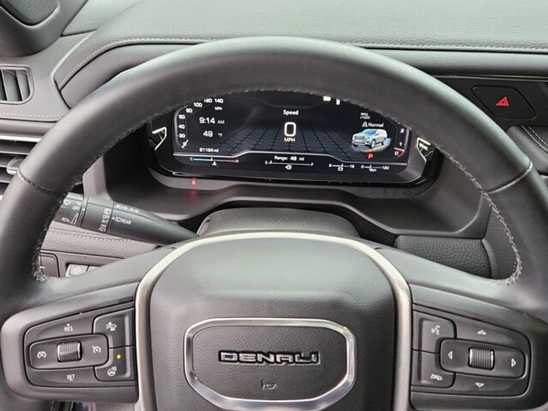 Used 2023 GMC Yukon Denali image 27