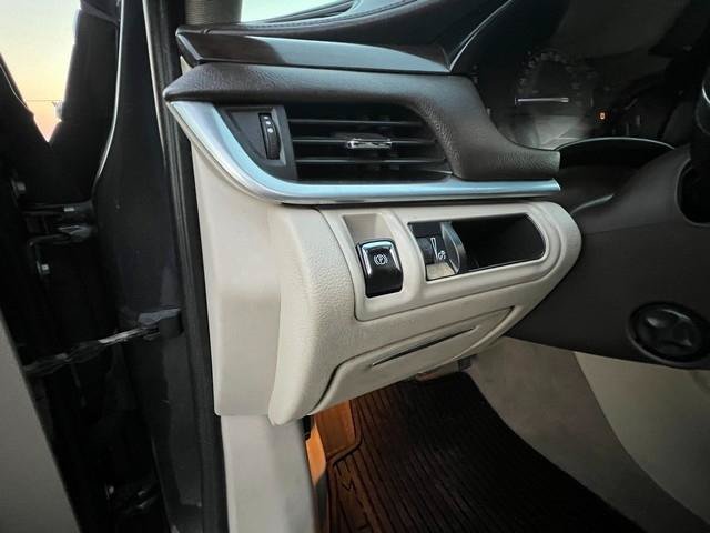 Used 2017 Cadillac XTS Luxury FWD image 11