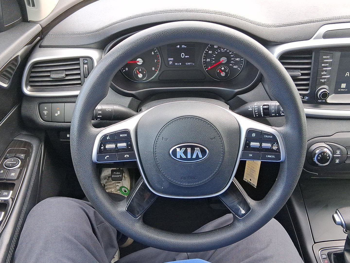 Used 2020 Kia Sorento LX image 11