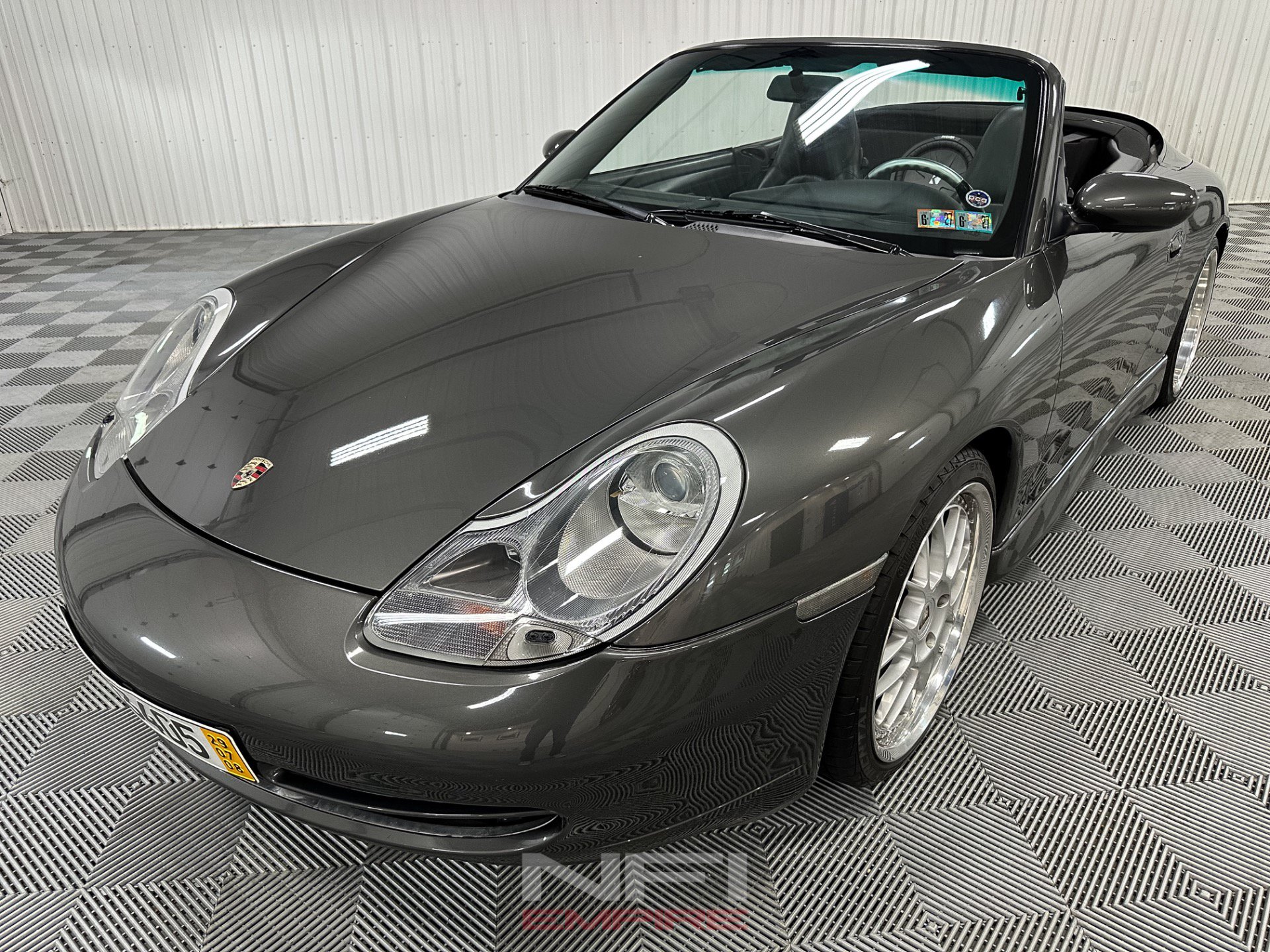 Used 2000 Porsche 911 Cabriolet image 5