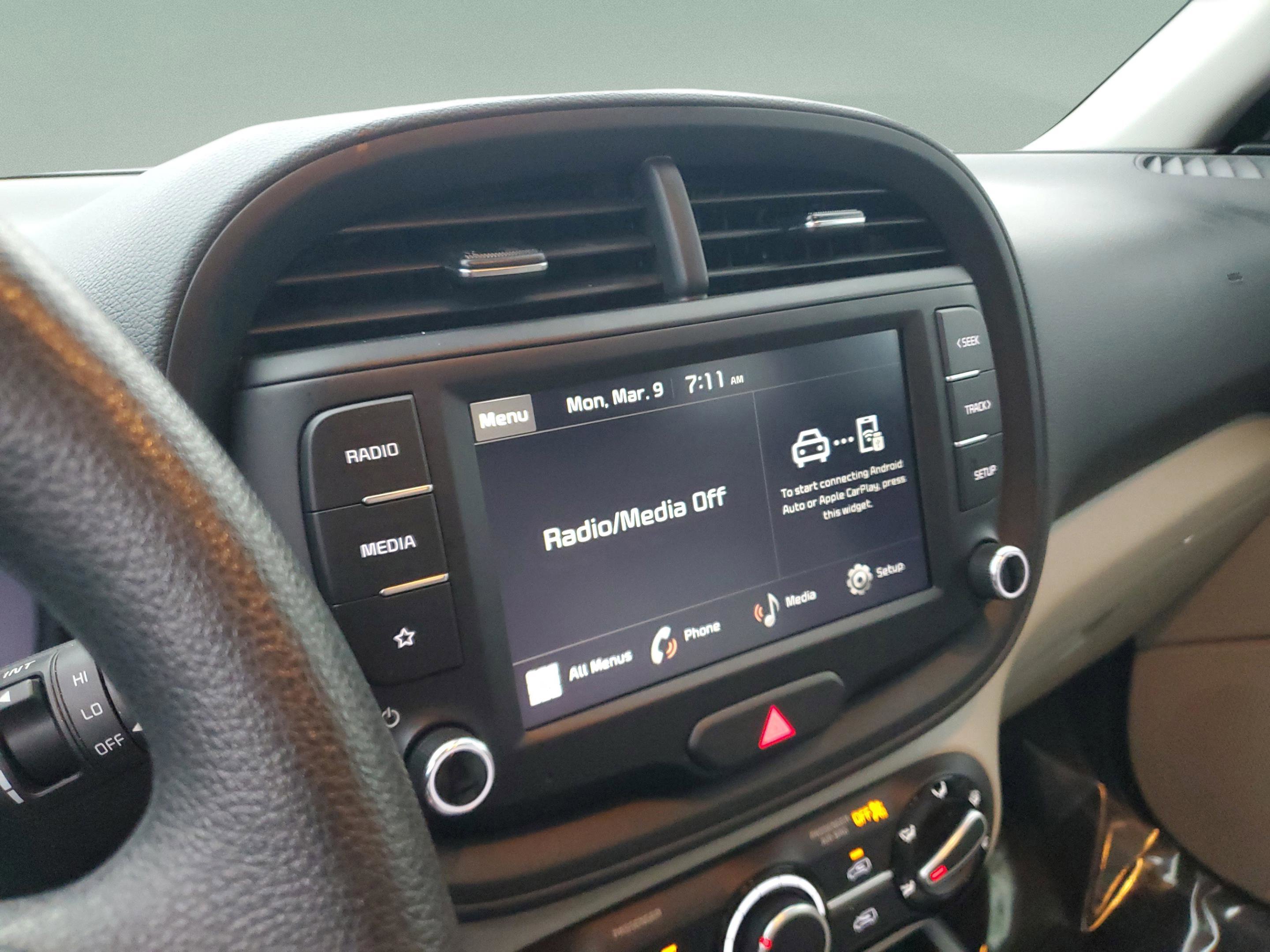 Certified 2025 Kia Soul LX image 20