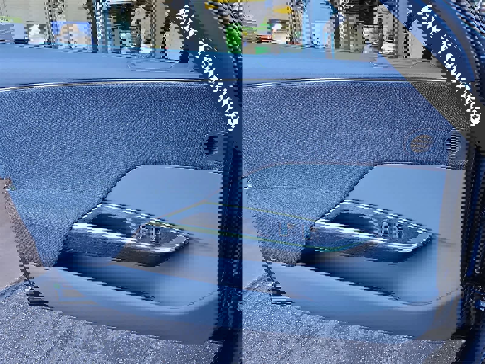 Used 2024 Lucid Air Touring image 27