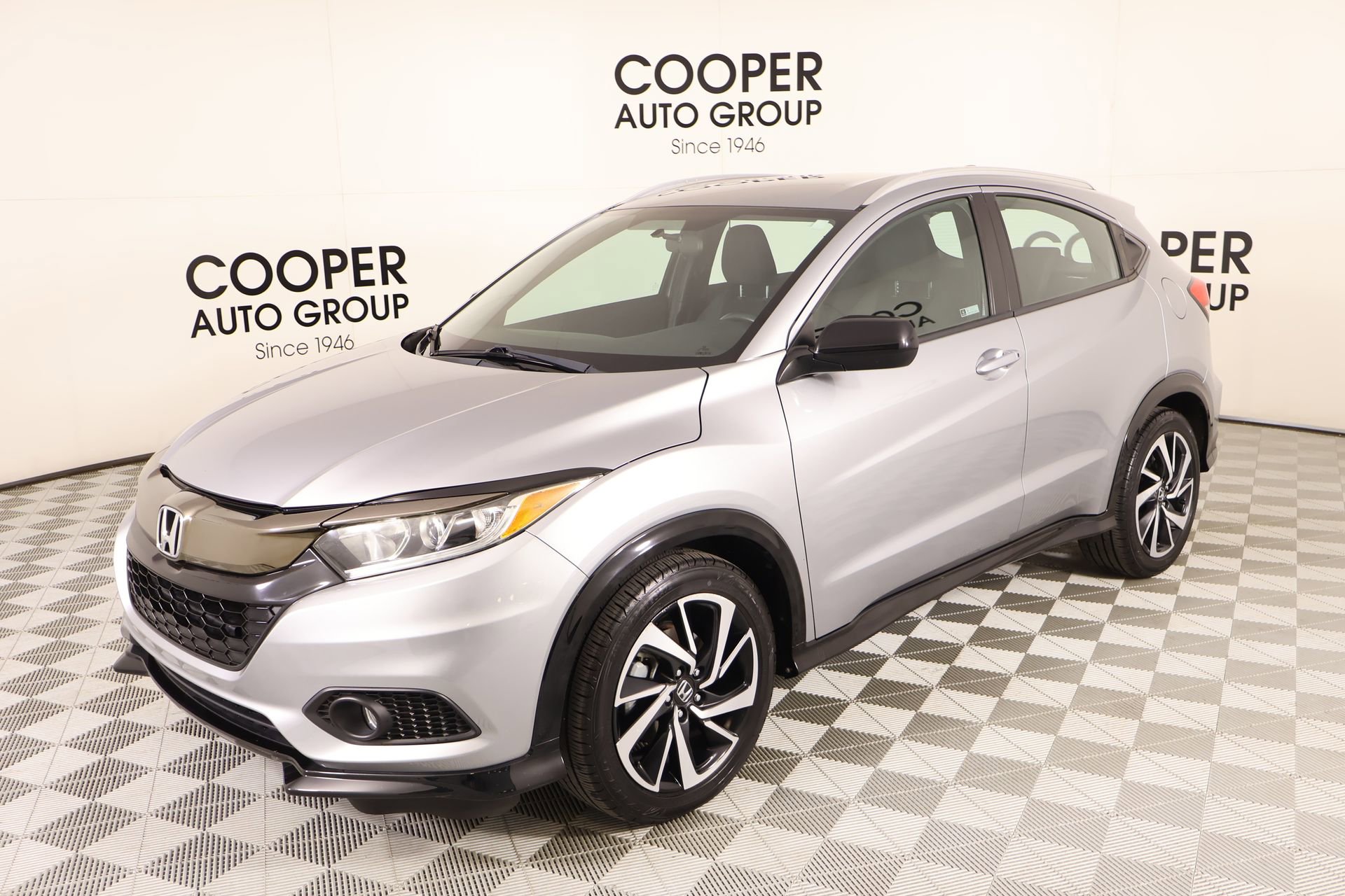 Used 2019 Honda HR-V Sport image 9