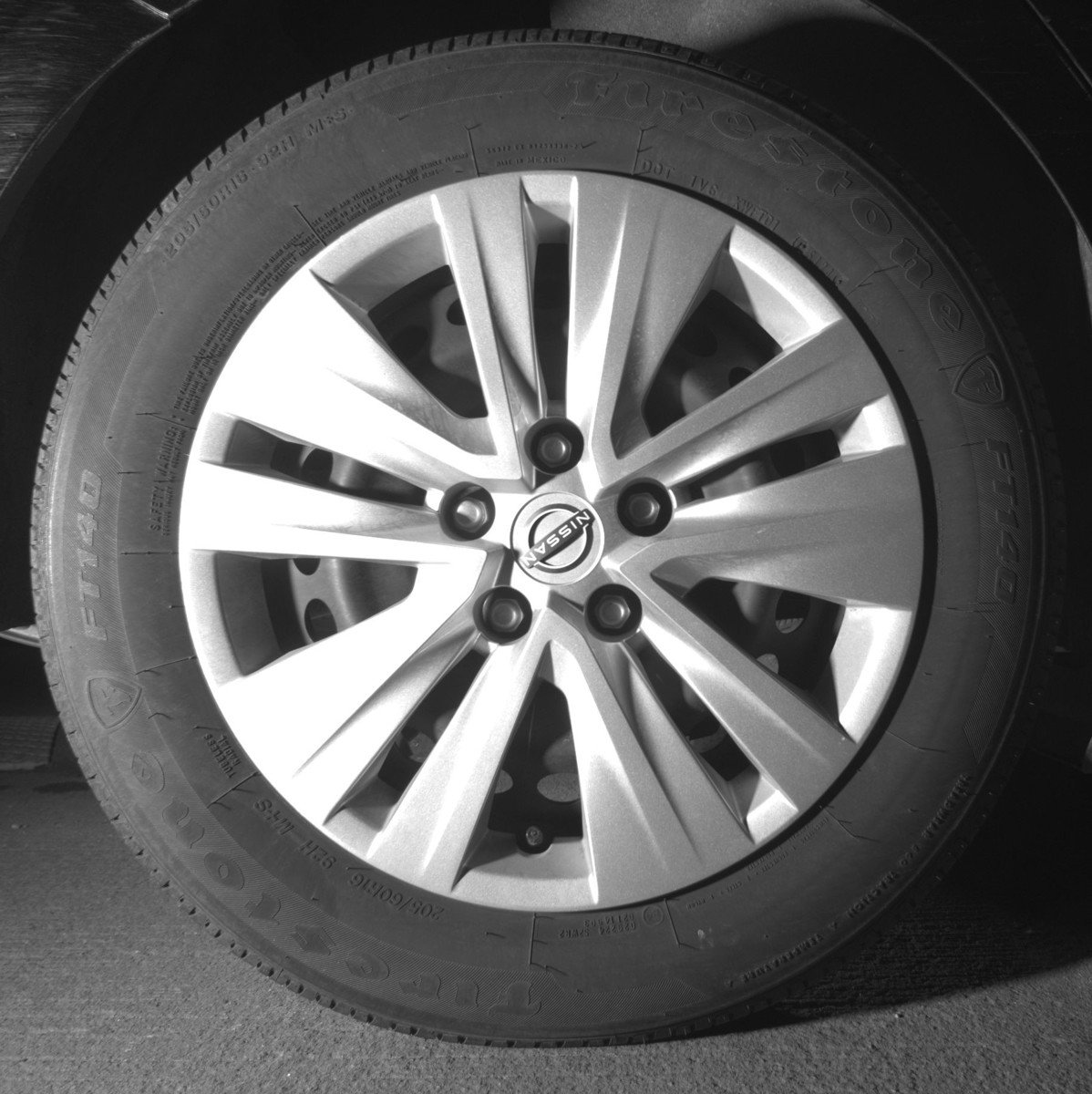 Used 2025 Nissan Sentra S FWD image 15