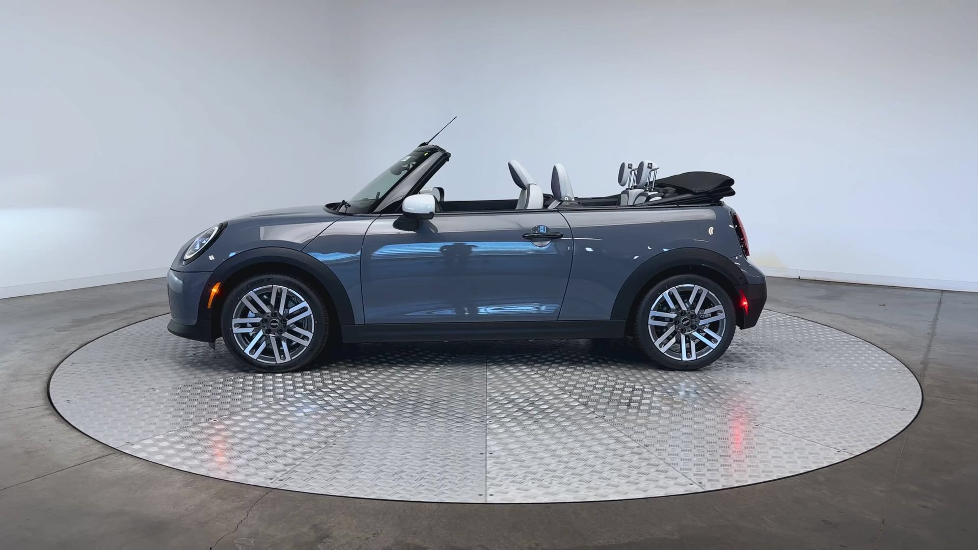 New 2026 MINI Cooper S FWD image 5