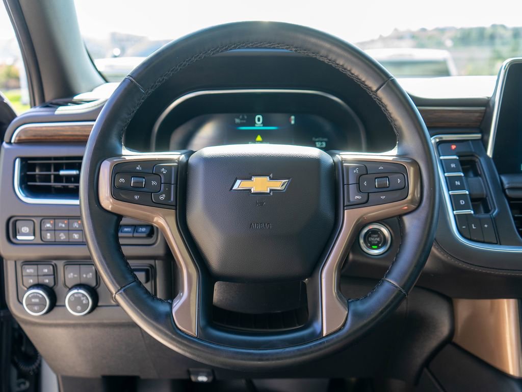 Used 2024 Chevrolet Suburban High Country image 18