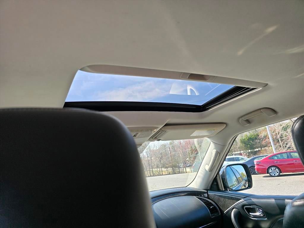 Used 2021 INFINITI QX80 Luxe image 16