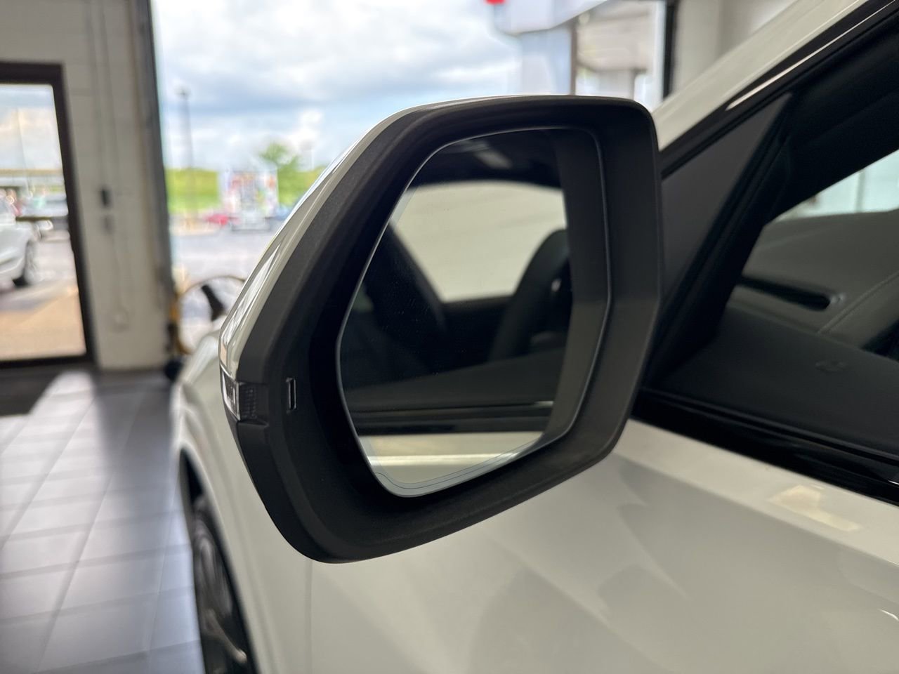 New 2025 Audi Q8 Premium Plus image 13