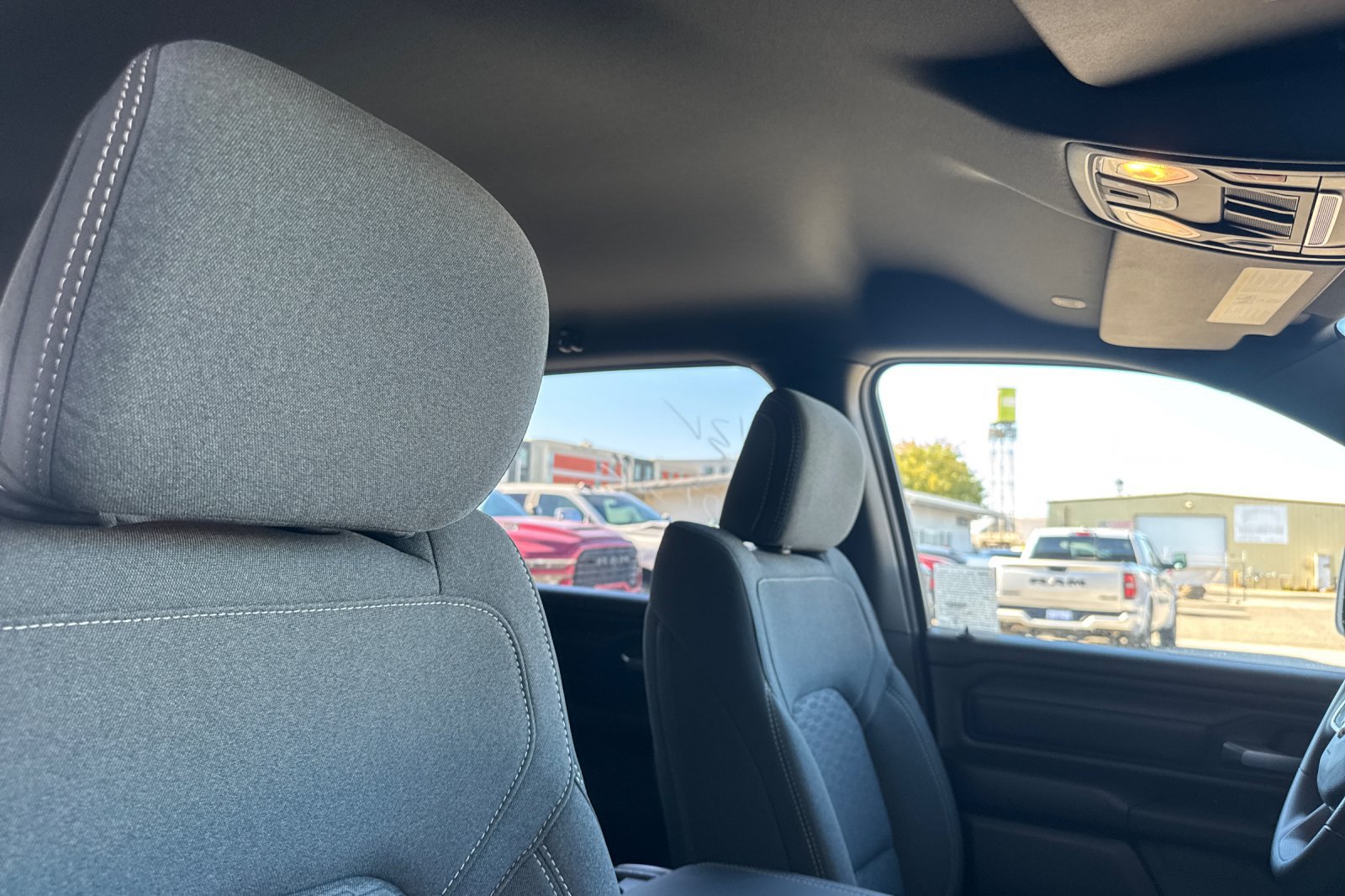 New 2026 RAM 1500 Express AWD/4WD image 15